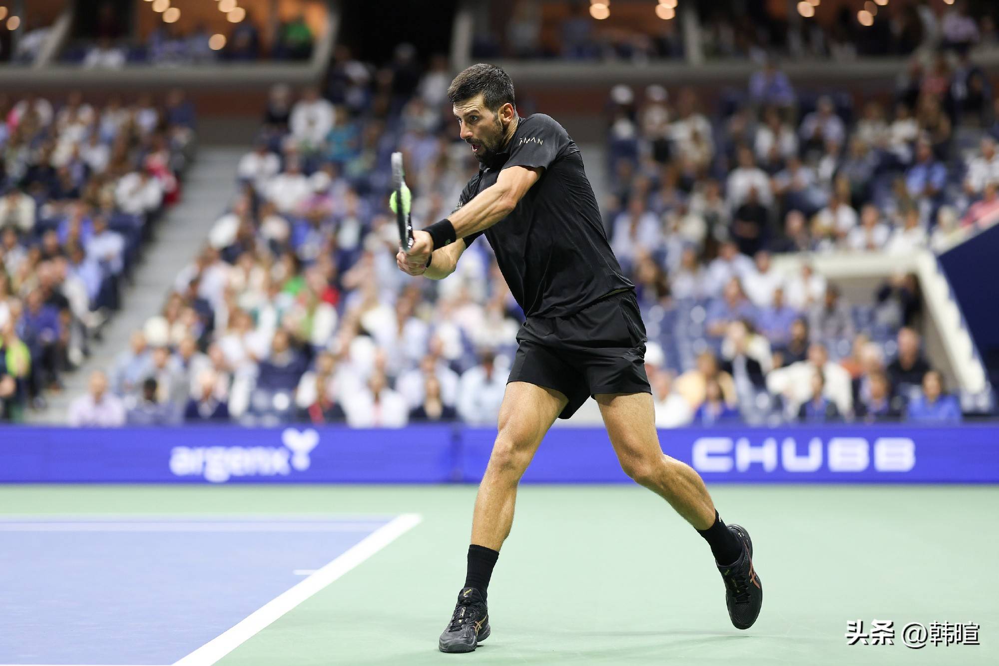 包含德约科维奇在SKT比赛中挺进下一轮，高光表现引发热议！的词条