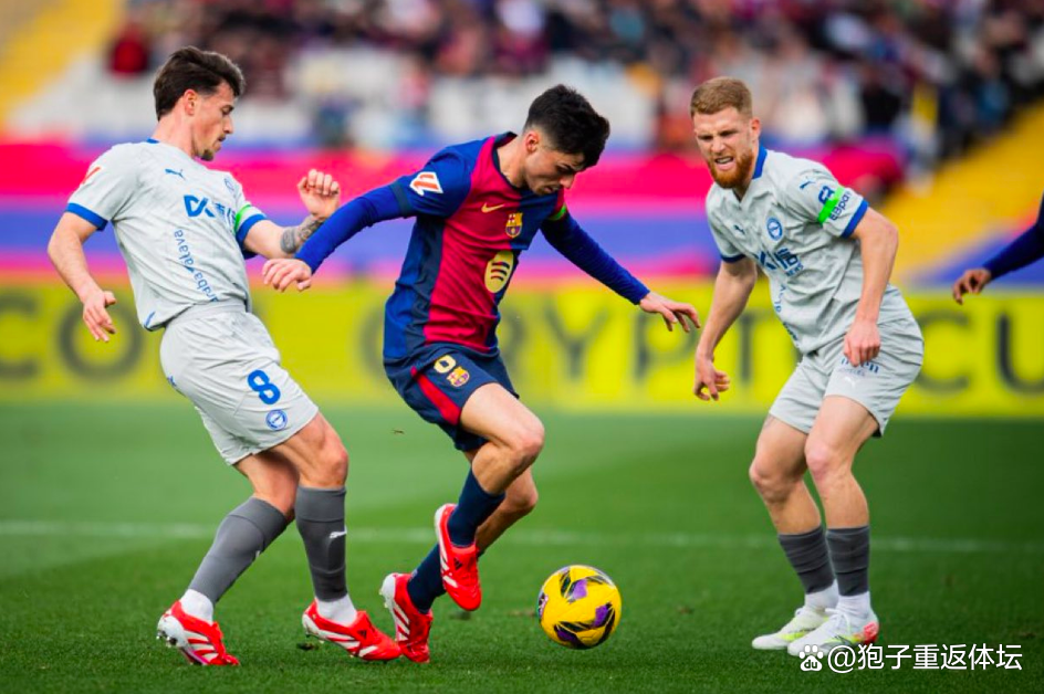 上海海港集结日遗憾出局；志在西甲名次提升；赛场秩序良好；年轻球员得到机会的简单介绍