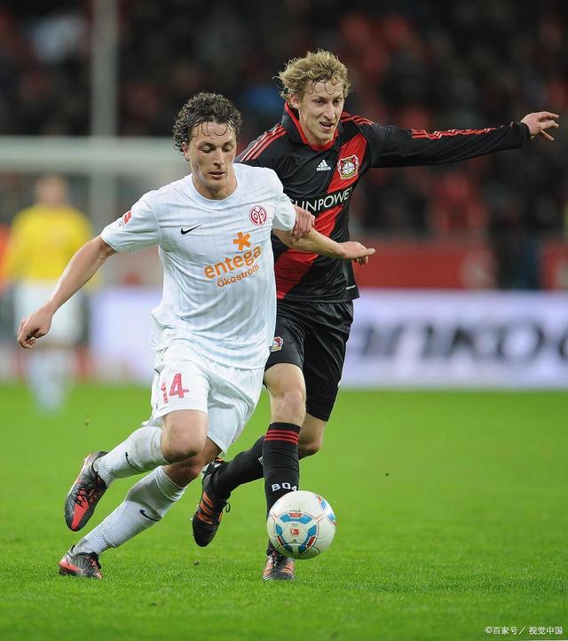 包含葡超倒计时，勒沃库森今晚绝杀压哨，细节引发关注，气氛紧张，资深球员宣示担当的词条