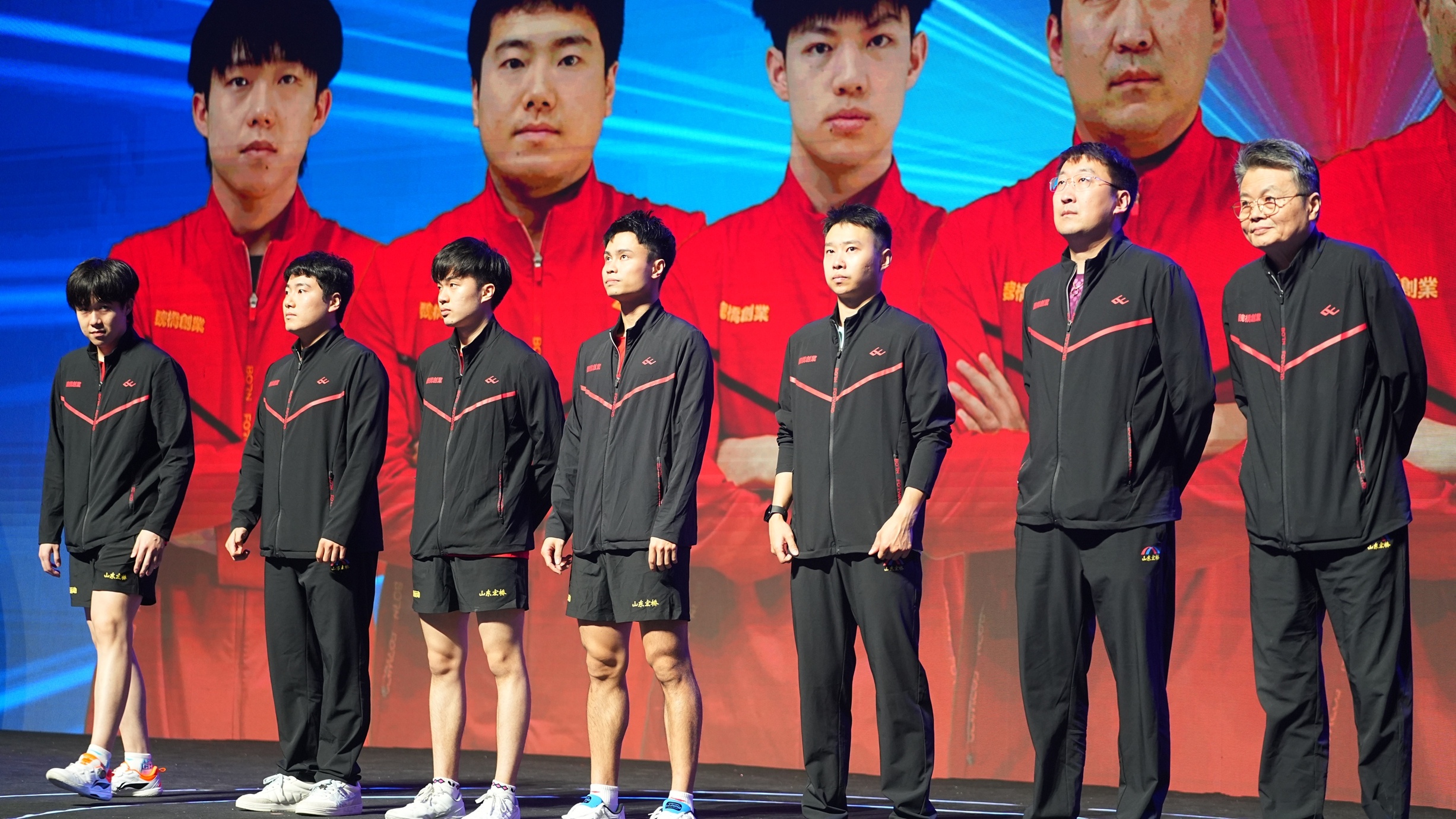 包含国际比赛日体能课后；多伦多猛龙遗憾出局备战葡超；赛场秩序良好；纪律约束更严格的词条爱游戏体育